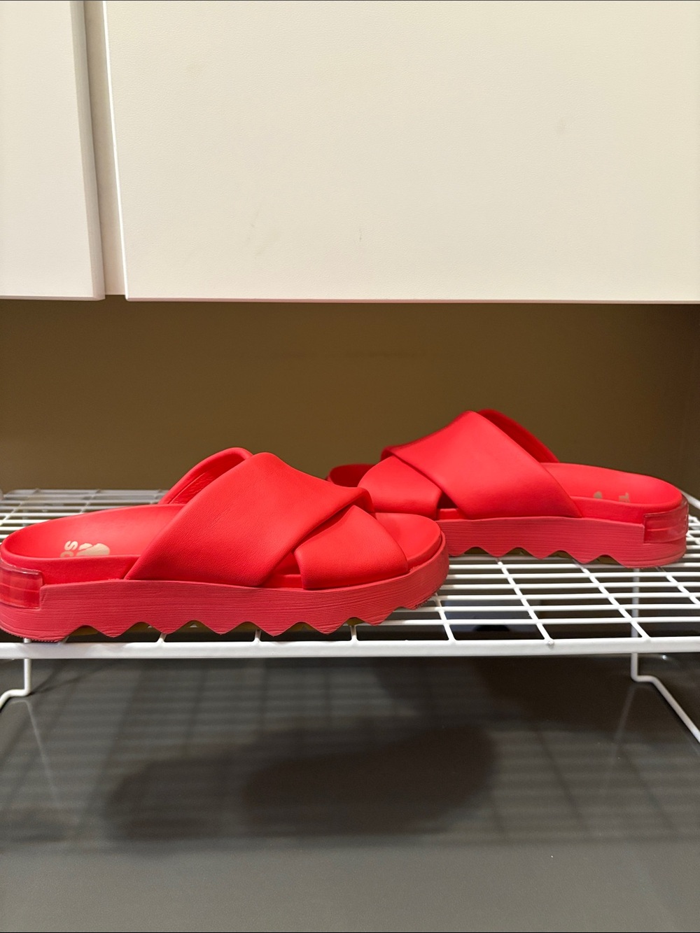 Sorel Red Crisscross Slide Sandals for Women